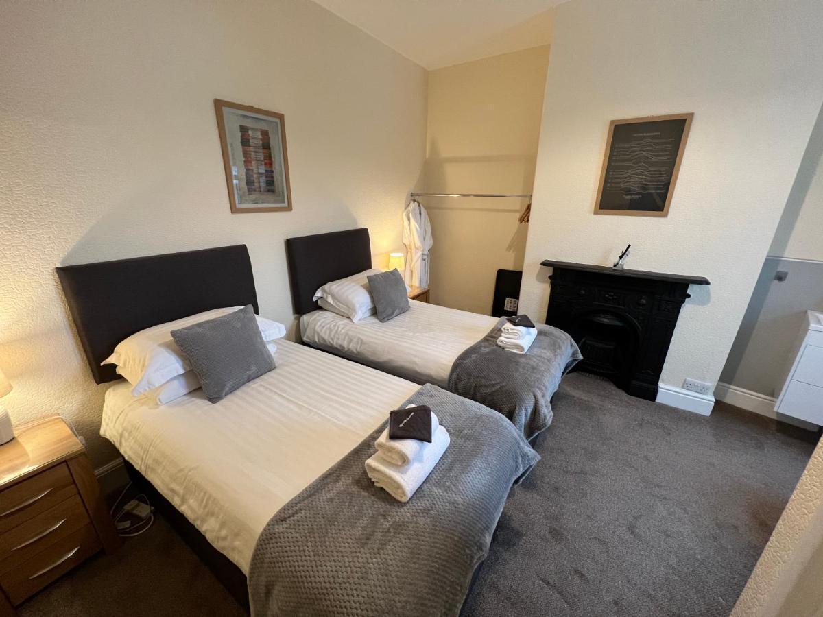 Dolly Waggon Guest House Keswick  Exterior photo