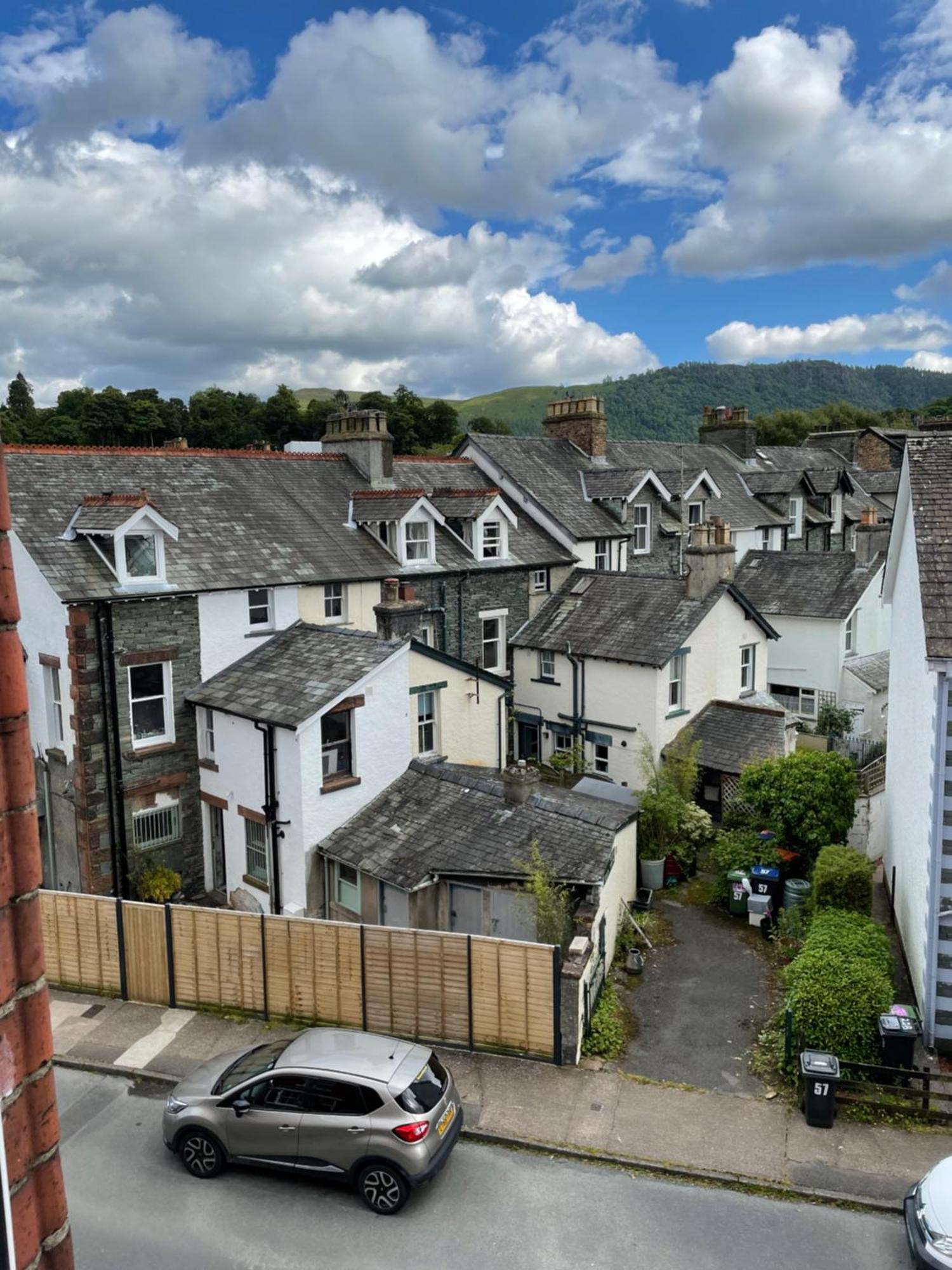 Dolly Waggon Guest House Keswick  Exterior photo